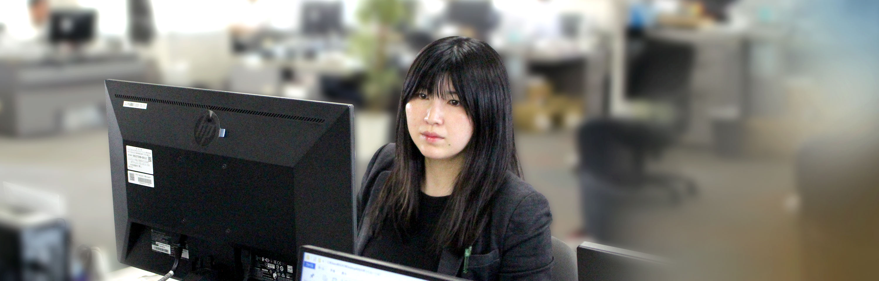 社員K.Y 背景イメージ