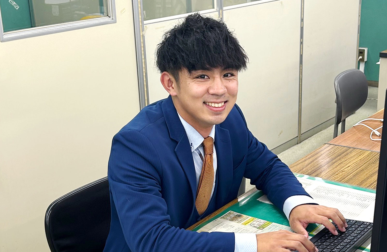 社員K.N メインイメージ
